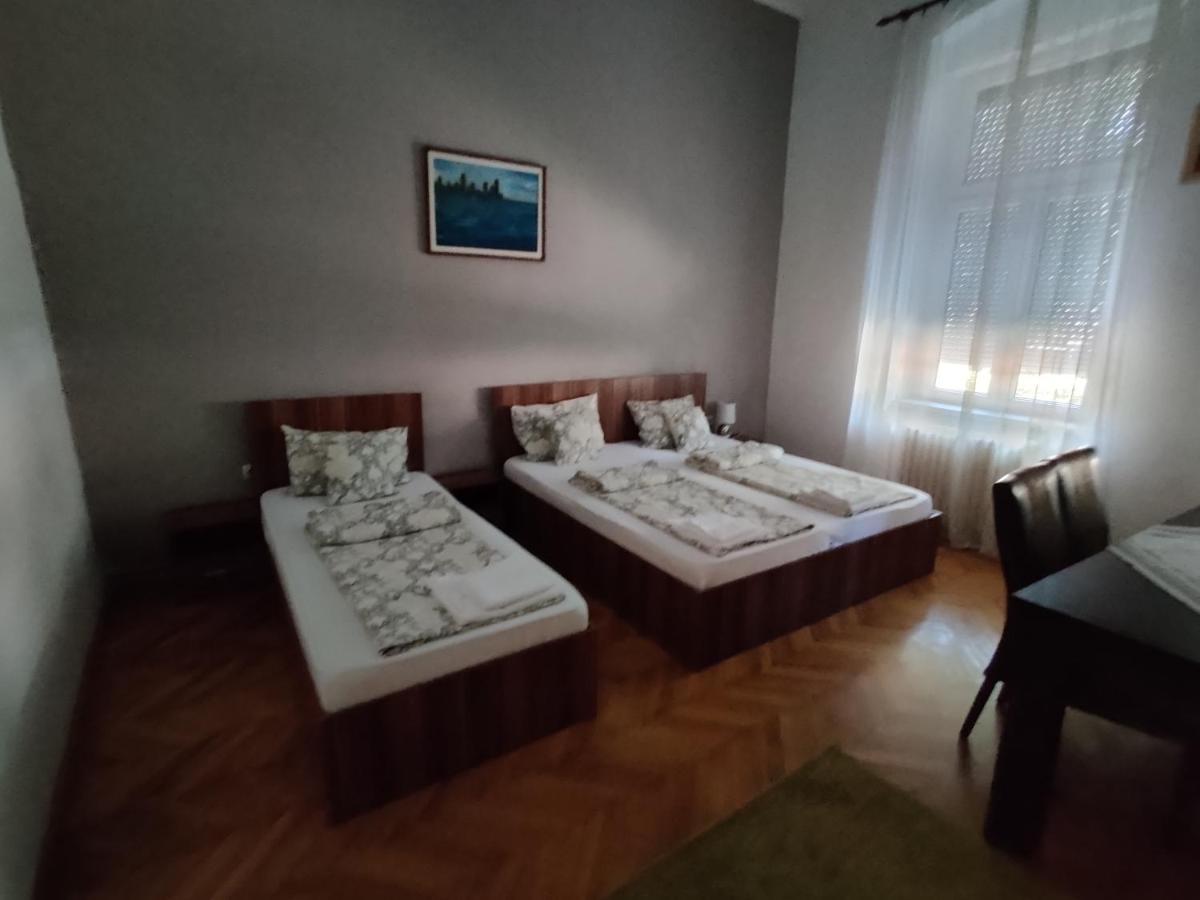 Satu Mare Apartments Exteriör bild