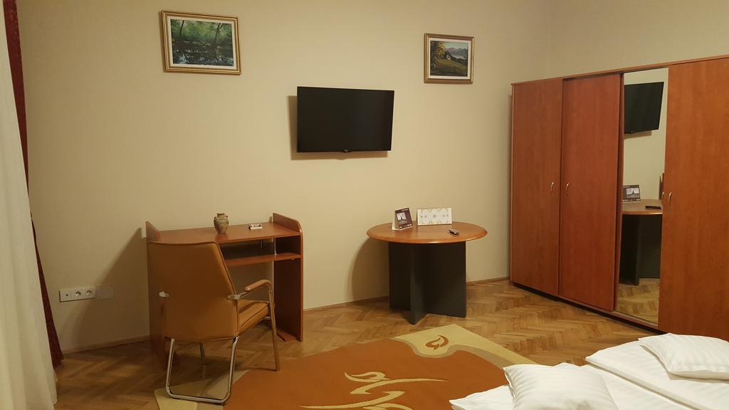 Satu Mare Apartments Exteriör bild